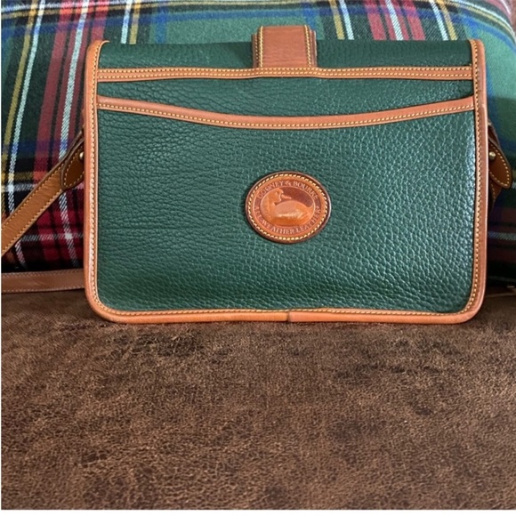 Vintage Dooney and Bourke Equestrian Pocket Flap East West Binoculars R125 - Picture 2 of 6